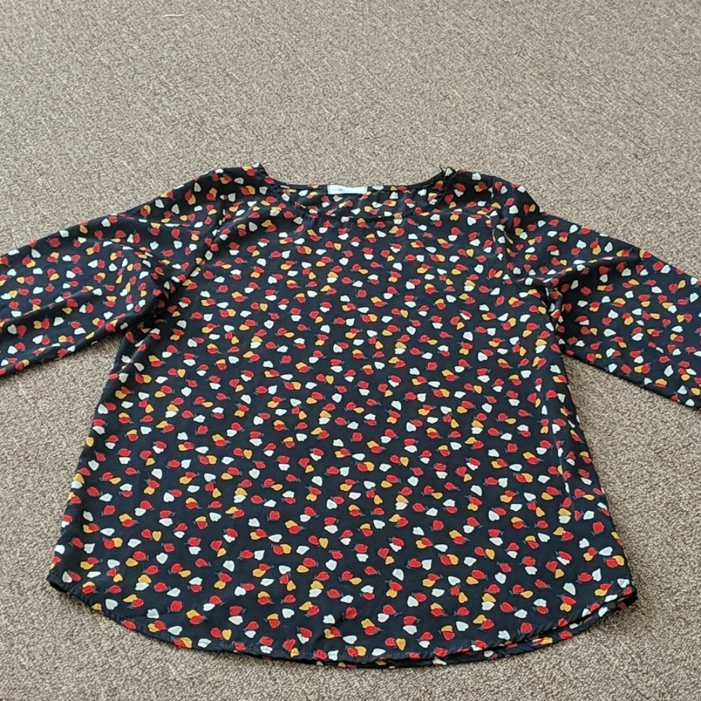 Everly top size small